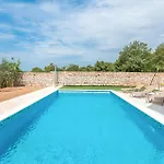 בית נופש 4 Bedroom Awesome In Radasinovci Drliceve Kuce