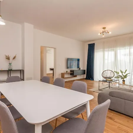 Pet Friendly In Radasinovci Drliceve Kuce