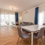 Pet Friendly In Radasinovci * Drliceve Kuce