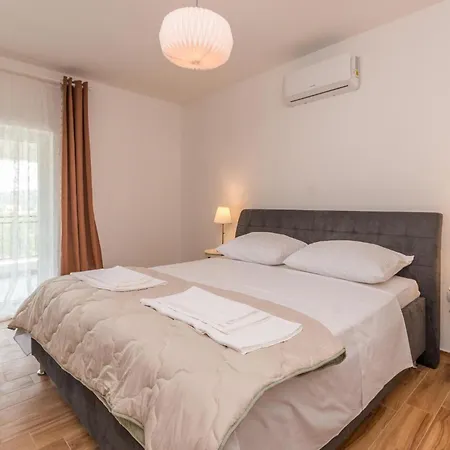 4 Bedroom Awesome In Radasinovci *