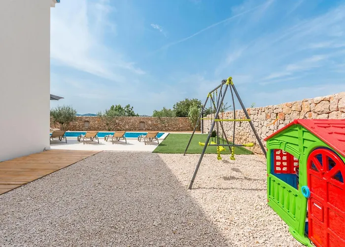 4 Bedroom Awesome In Radasinovci *
